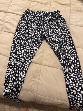 Zella Black and White Patterned Leggings